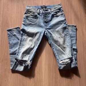 Amiri Distressed Blue Jeans mx1